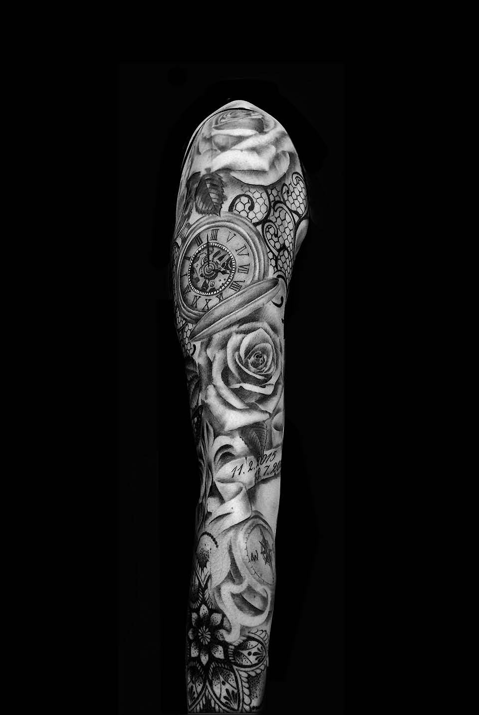 Sleeve mit Taschenuhr und Rosen